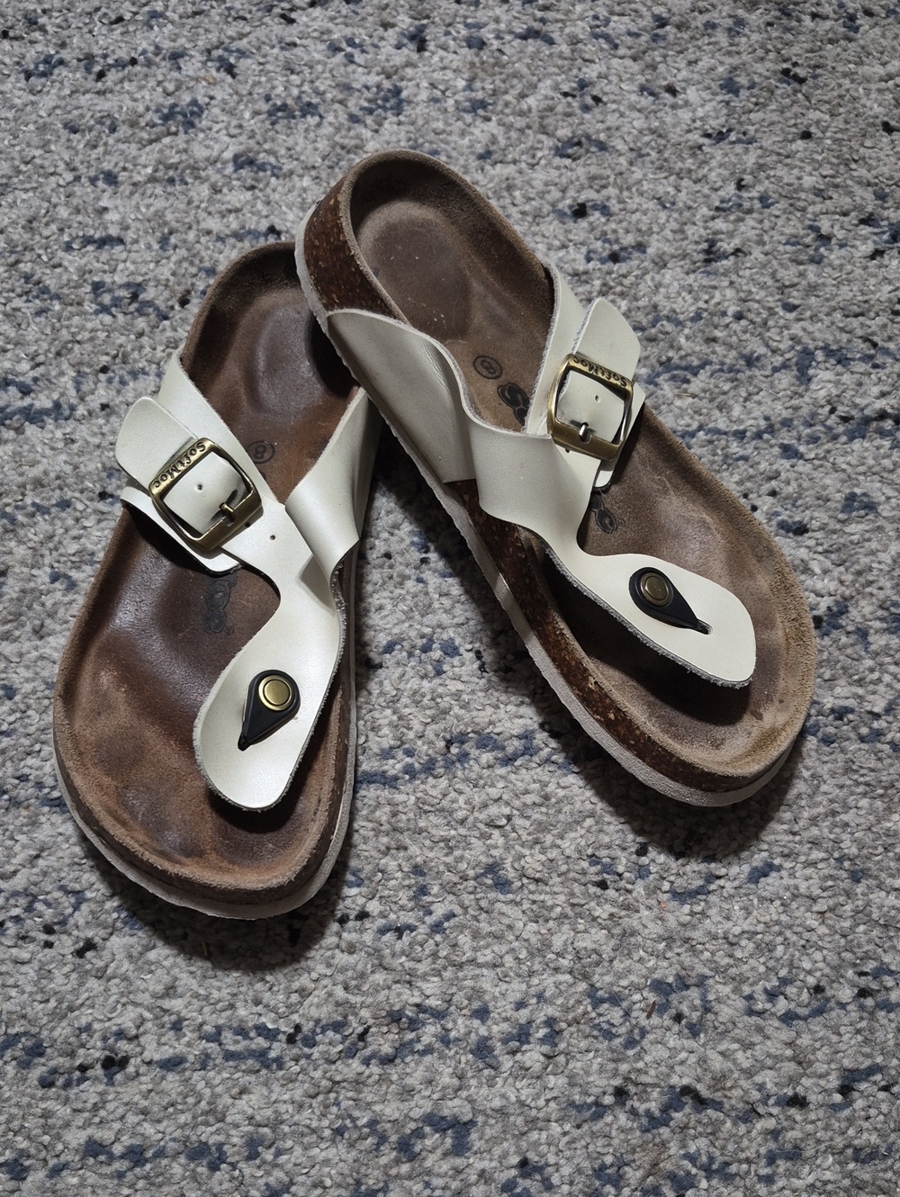 White Leather Thong Sandals with Buckle